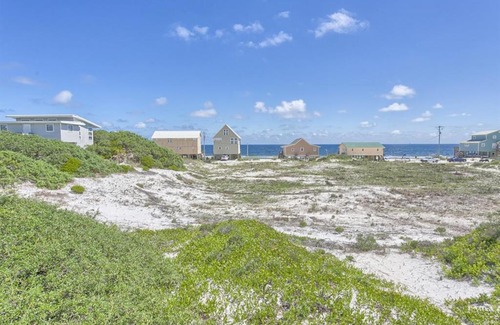 Surf Side Shores House | Well and Fair by Meyer Vacation Rentals