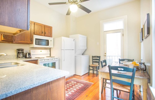 Savannah Victorian District House | Well Appointed Row Home Overlooking Forsyth Park by Lucky Savannah