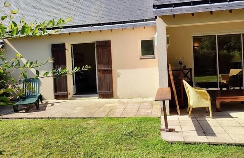 Saint-Andre-des-Eaux Villa | Well-equipped holiday home in a wooded and peaceful Golf course location. With a pool
