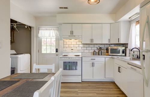 Riverside House | Well-Equipped Dayton Home: 5 Mi to University!