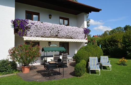 Uebersee Apartment | Well-equipped family-friendly vacation apartment for 2-6 people