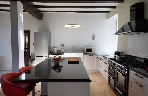 Treignac House | Well equipped Gite in beautiful setting and close to many amenities.