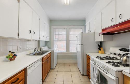 Charlotte House | Well Located 1 BR in Elizabeth with Covered Porch