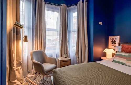 Queens Quarter House | Wellesley Guest Accommodation
