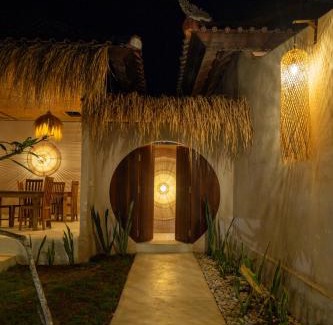 Mushroom Bay Hotel | Wellhouse Villas