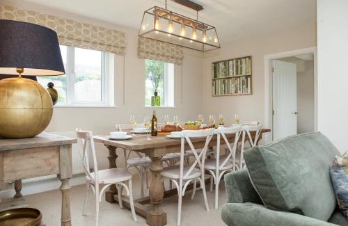 Chirbury with Brompton House | Wellingtonia Cottage