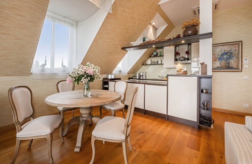 Rankwitz Apartment | Wellness Apartment mit Pool, Sauna, Fitness und Wasserblick