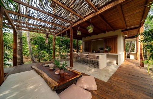Saladita House | Wellness Compound 50m Saladita Surf Sauna Ice baths