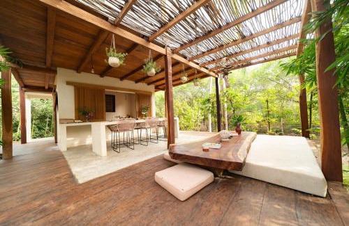 Saladita House | Wellness Compound 50m Saladita Surf Sauna Ice baths