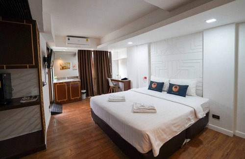 Chom Phon Hotel | WellQuest WellNess Ladprao soi 1