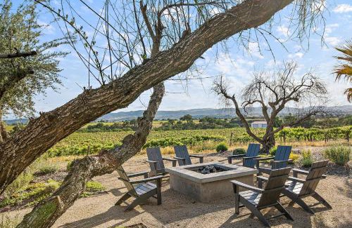 Paso Robles House | Wellsona Vineyard Retreat Pool Hot Tub Views Main Home Guest Home