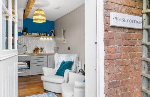 Ledbury House | Welsh Cottage