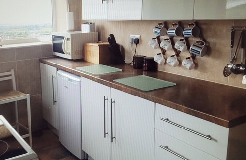 Llithfaen Cottage | Welsh cottage with spectacular views, suits family