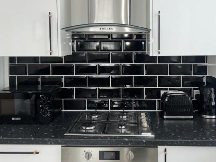 Merthyr Tydfil Apartment | Welsh Getaway Apartment 2 - Town Centre