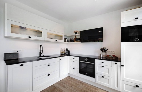 Am Salzhaff House | ‘Weltenbummler’ - Holiday paradise close to the beach for relaxation & adventure fo up to 4 people