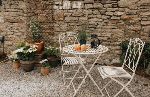 Richmond Apartment | WENSLEYDALE, OLD SCHOOL ROOMS - Ground Floor Luxury Apartment in Richmond, North Yorkshire