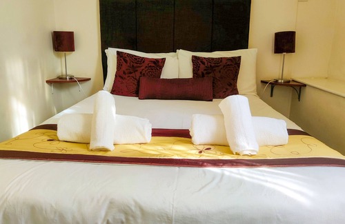 Bath House | Wentworth House Hotel