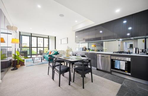 Wentworth Point Apartment | Wentworth Point Modern 2Br with large belcony