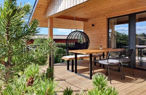 Boiensdorf Ski Chalet | WerderChalet - MEER IN SICHT - Meerblick I Strand 150m I Sauna I eKamin I bis 5 Pers I by "Meyers am Meer"