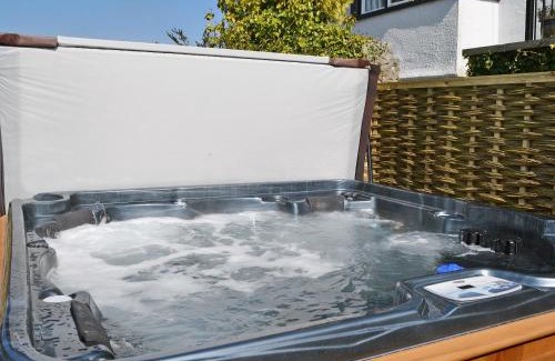 Llanddona House | Wern Y Wylan Court