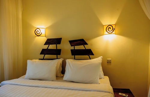 Moshi Cabin | Weru Weru River Lodge