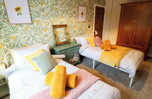 Wolsingham House | WESLEY HOUSE, pet friendly, character holiday cottage in Wolsingham