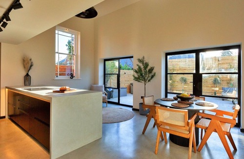 Appledore House | Wesleyan House by Interhome