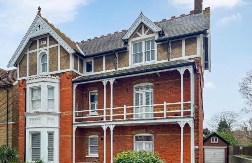 Westgate-on-Sea Apartment | West Bay Apartment
