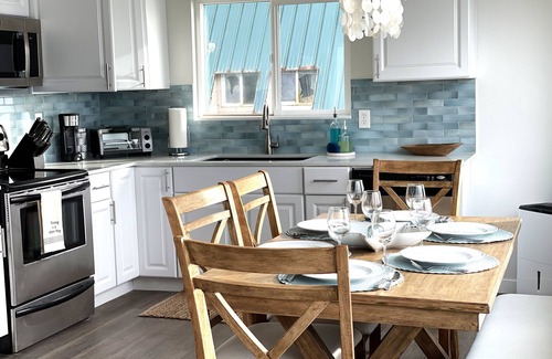 Adelma Beach House | West Beach Bungalow: Whidbey Waterfront Beach House VIEWS + 5 Star Reviews