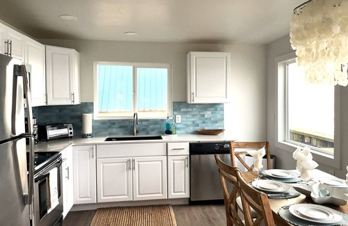 Adelma Beach House | West Beach Bungalow: Whidbey Waterfront Beach House VIEWS + 5 Star Reviews