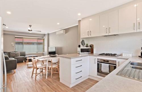 West Beach Apartment | West Beach Family Beauty - 2 Bed Home
