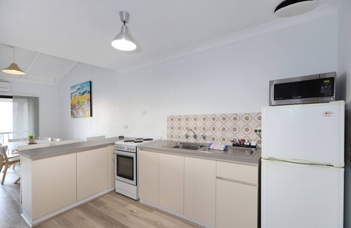 Scarborough Apartment | West Beach Lagoon 221 - Stylish Apartment
