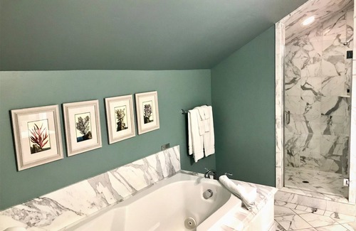 Westside Santa Cruz Bed & Breakfast | West Cliff Inn - A Four Sisters Inn