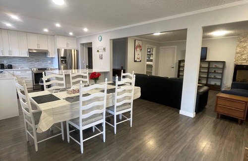 Langford House | West Coast Breeze