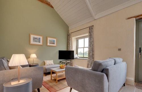 Tavernspite House | West Cottage - Two Bedroom House, Sleeps 4