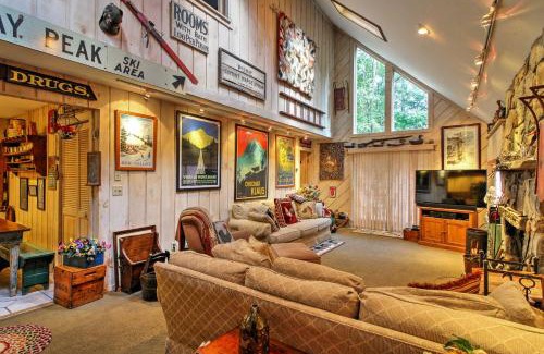 West Dover House | West Dover Vacation Rental with Hot Tub Near Mt Snow
