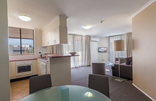 South Brisbane Apartment | West End Central Apartments