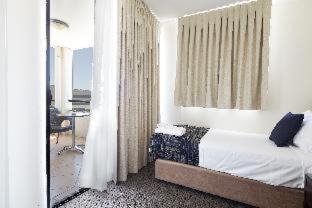 South Brisbane Apartment | West End Central Apartments