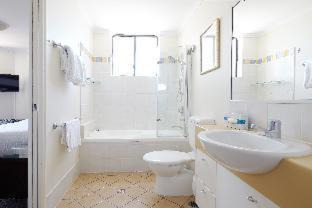 South Brisbane Apartment | West End Central Apartments