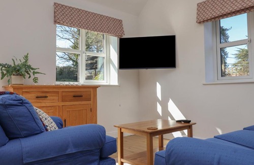 Martlesham House | West End