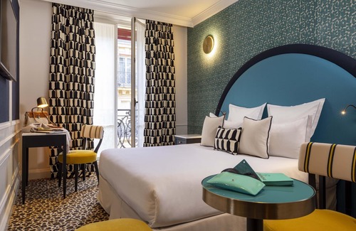 Champs-Elysees Hotel | West End Hotel