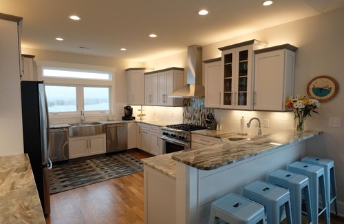 Oak Island House | West End, Oceanfront, Heated Pool, Hot Tub, Elevator, Dogs OK, Winter discounts!