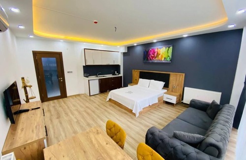 Karsiyaka Hotel | WEST GARDEN HOTEL