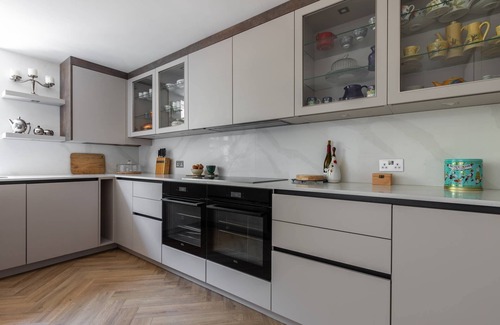 Childs Hill Apartment | West Heath Road by onefinestay