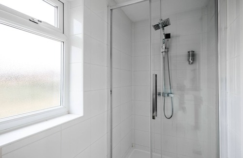 Hull Apartment | West Hull House