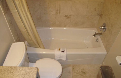 Flagstaff Hotel | West Inn NAU - Downtown Flagstaff