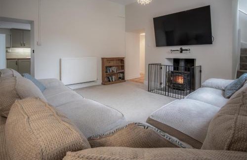 St. Florence House | West Jordanston Farm Cottage - 4 Bedroom Cottage - St Florence