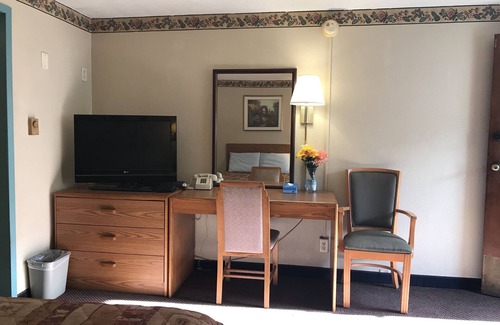 Freeport Hotel | West Motel