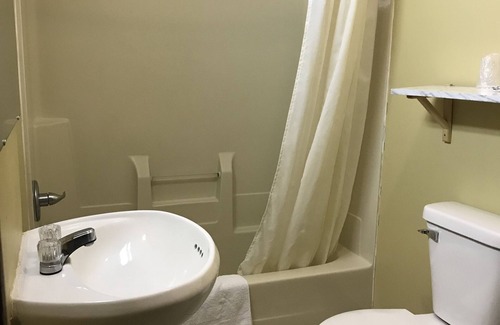 Freeport Hotel | West Motel