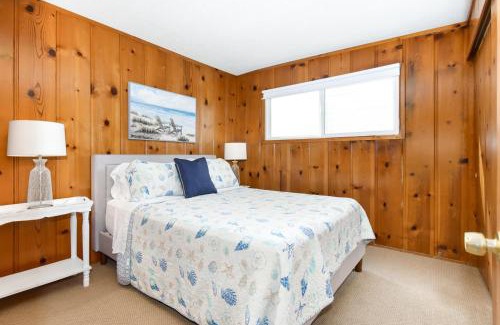 Santa Ana Heights House | West Newport Duplex on the Sand with Patio-Sleeps 12